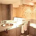 La Tour Rose 4* Lyon