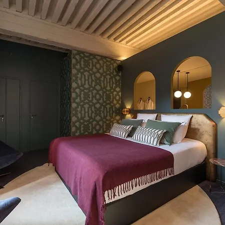 Hotel La Tour Rose 4*