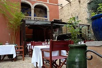 La Tour Rose 4* Lione