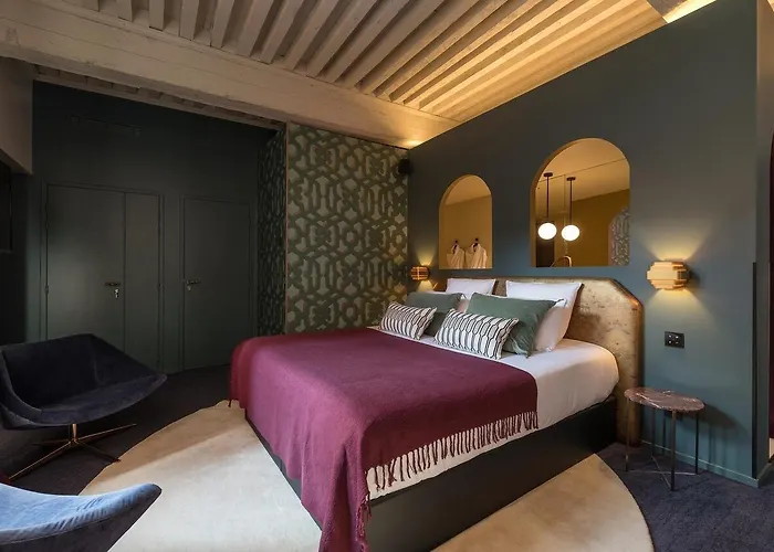 Hotel La Tour Rose 4*