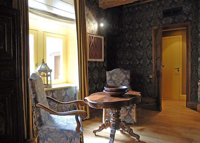 Hotel La Tour Rose 4*
