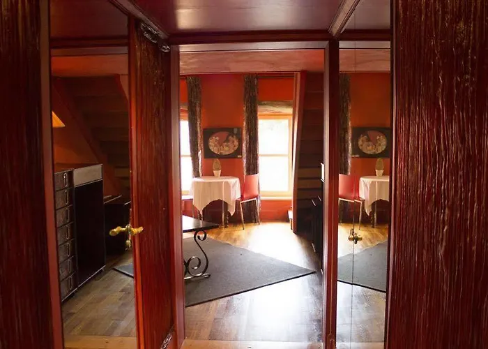 Hotel La Tour Rose 4*