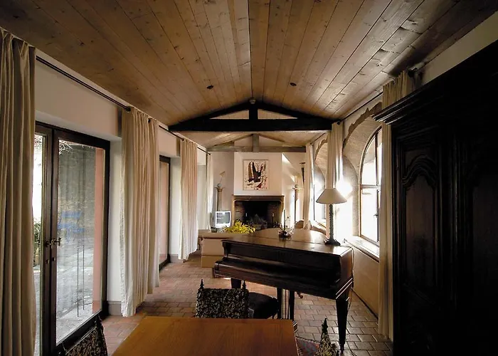 La Tour Rose 4* Lyon