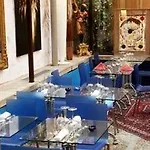 Hotel La Tour Rose