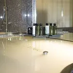 La Tour Rose 4* Лион