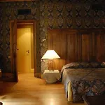 La Tour Rose 4* Лион