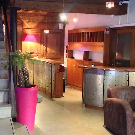 Hotell La Tour Rose