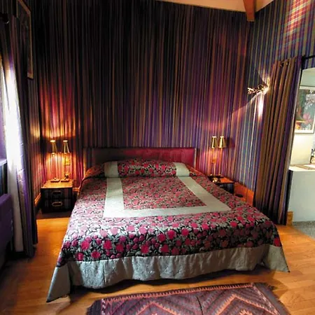 Hotel La Tour Rose 4*
