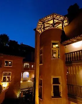 La Tour Rose Hotell