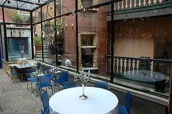 Hotell La Tour Rose